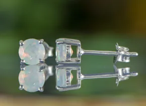 Kolczyki z opalem 5mm