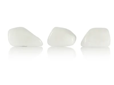 Biały opal