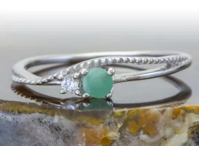 Srebrny pierścionek z szmaragdem (emerald)