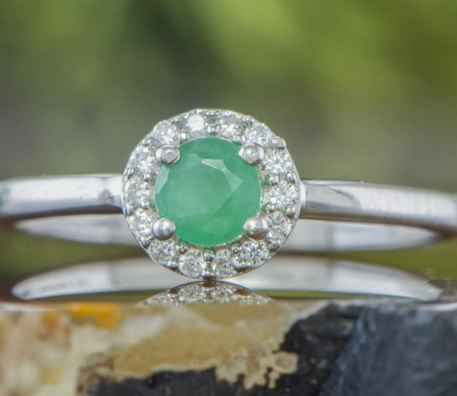 Srebrny pierścionek ze szmaragdem (emerald)