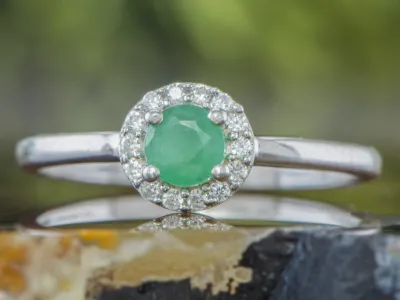 Srebrny pierścionek ze szmaragdem (emerald)