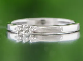 Elegancki pierścionek z diamentem