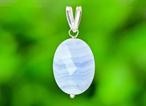Zawieszka z chalcedonem